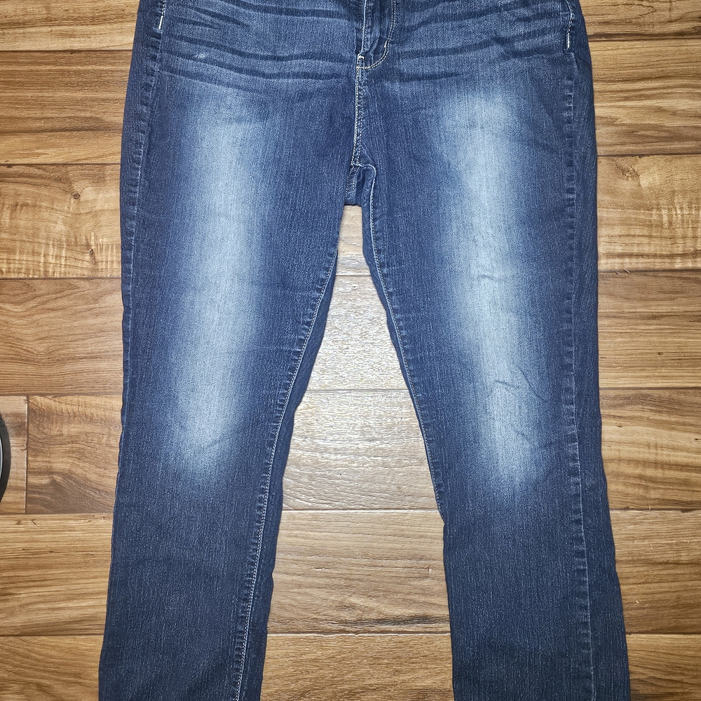 Levi Women's Jeans Curvy Straight Dark Blue Size 18M